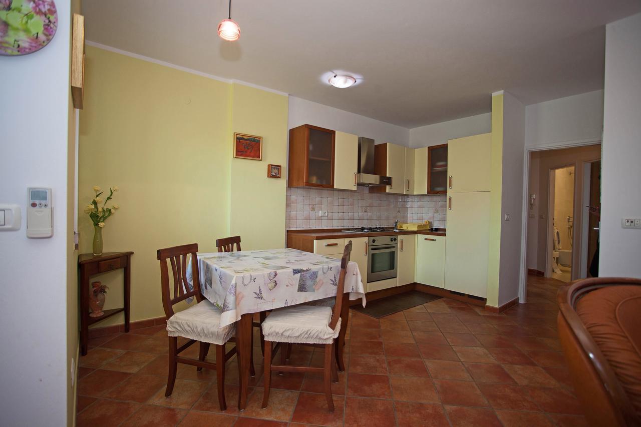 Apartment Pia Rovinj Exterior foto