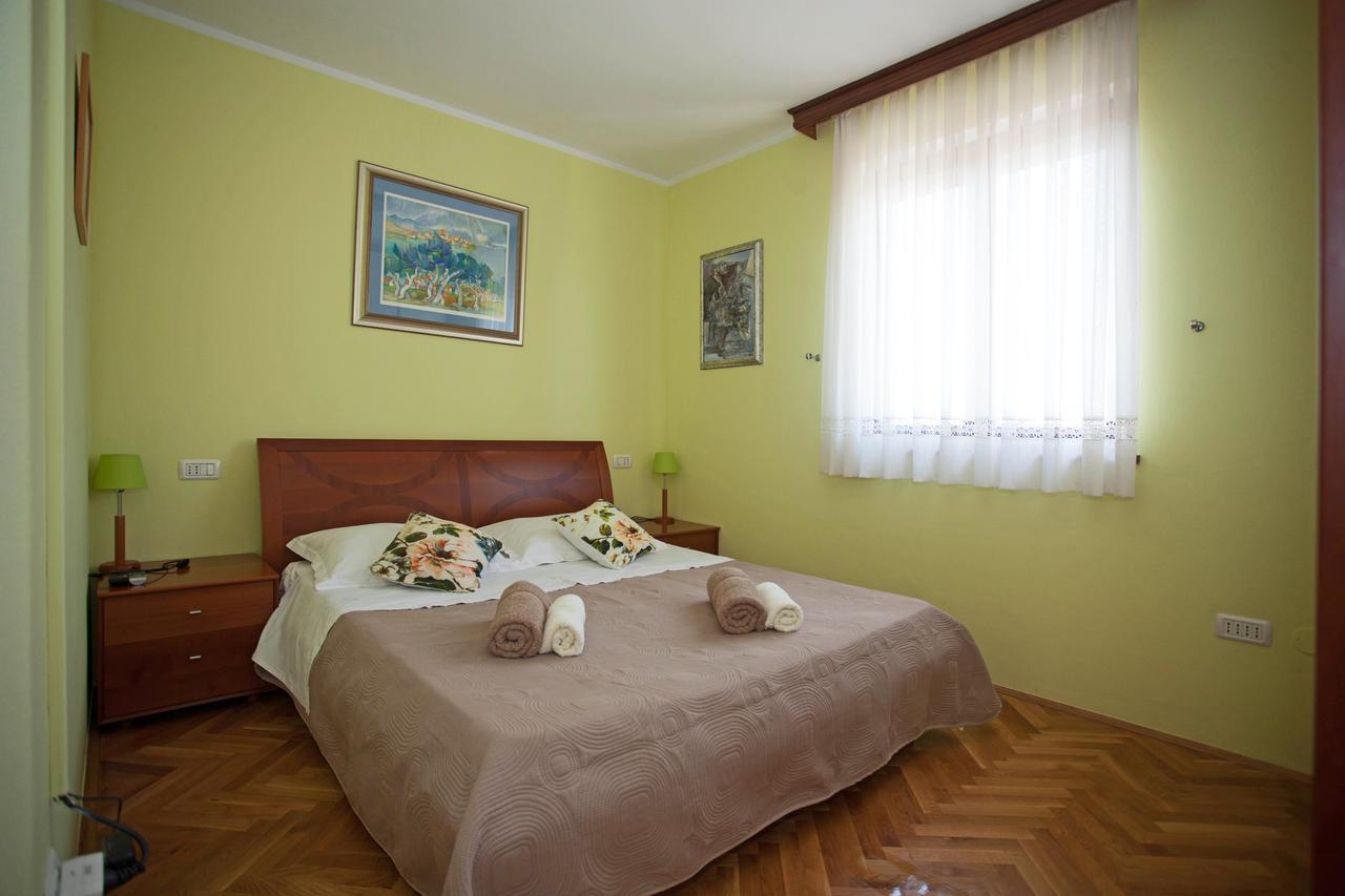 Apartment Pia Rovinj Exterior foto