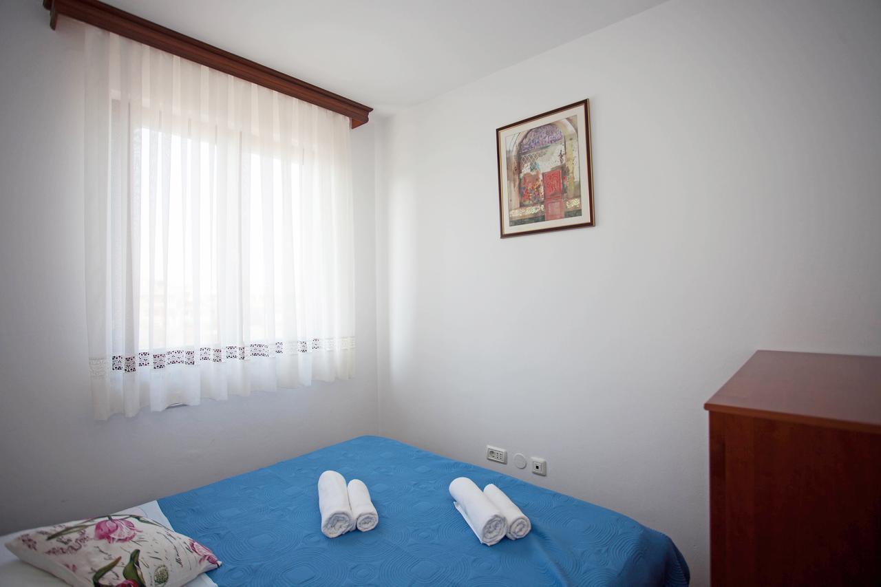Apartment Pia Rovinj Exterior foto